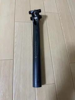 【専用TNI LW168 カーボンシートポスト φ31.6 300mm 2025年最新】tni lw168 軽量カーボンシートポストの人気アイテム