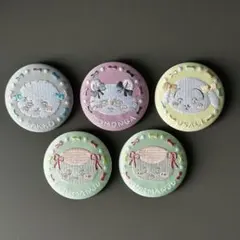 ちいかわ 刺繍缶バッジビスケット2 うさぎ モモンガ ラッコ くりまんじゅう