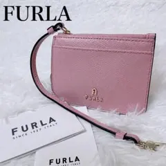 【極美品】FURLA CAMELIA S ストラップ付き ジップ カードケース