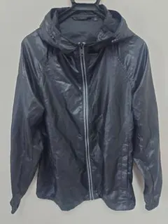 UNIQLO　ウインドブレーカー　ブラック　ユニクロ