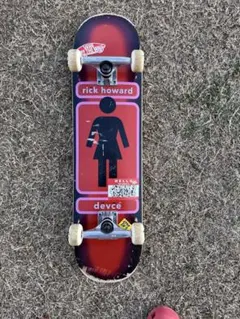 ciblic_l8 廃盤 GIRL スケートボード コンプリート girl スケートボード コンプリート8インチ - メルカリ