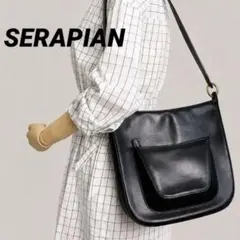 SERAPIAN レザーショルダーバッグ ゴールド金具 肩掛け イタリア製 黒のサムネイル