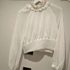 ZARA フリル付きホワイト長袖ブラウス