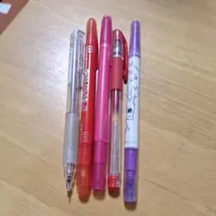 ボールペンと蛍光ペンのセット
