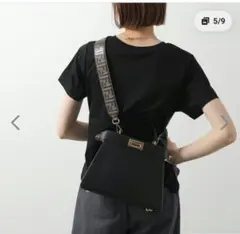 極美品✨フェンディ ストラップユー ズッカ柄 エンボス ゴールド金具