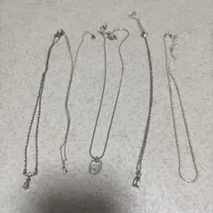 シルバーとゴールドのネックレス5点セット