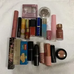 ⭐️12日限定・最終お値下げ‼️プチプラコスメDior・Mac他含むまとめ売り①