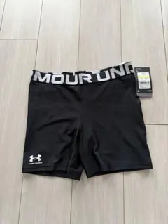 アンダーアーマ　スパッツ女性