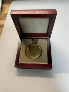 ディズニーストアジャパン5周年記念懐中時計 シリアルナンバー入り