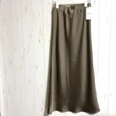 未使用タグ付　lepsim レプシィム　ストレッチ　サテンスカート　F
