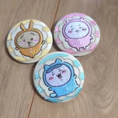ちいかわ 刺繍缶バッジ 3個セットのサムネイル