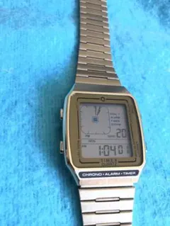 TIMEX Q デジタル 腕時計 本体のサムネイル
