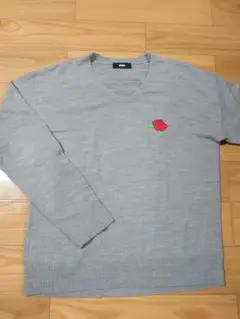 RODEOCROWNS　Vネックセーター　バラ　グレー