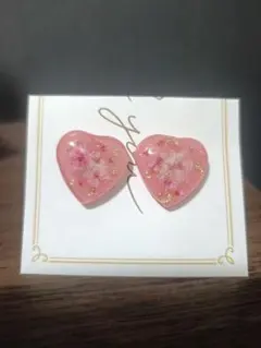 ハンドメイド 押し花入り ハート型ピアス ピンク