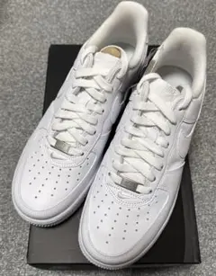 ナイキ エアフォース 1 LOW / SUPREME ホワイト