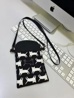 携帯用スマホポーチ ハンドメイドスマホポーチ ねこ(=^_^=)柄 - メルカリ