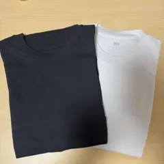 UNIQLO クルーネック長袖Tシャツ 白黒 2枚セットのサムネイル