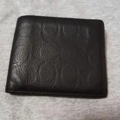 COACH　ブラックレザー型押し　二つ折り財布