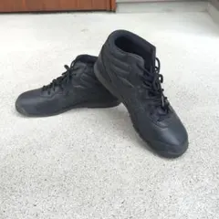 ASICSのサムネイル