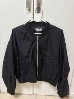 ブラック ボンバージャケット