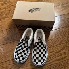 Vans スリッポン（チェッカー柄）キッズシューズ