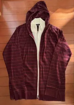 COMME CA ISM ボルドーストライプ 重ね着風パーカー