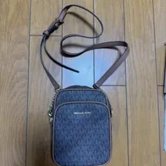MICHAEL KORS モノグラムショルダーバッグ