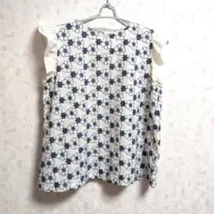 花柄刺繍 ノースリーブトップス　フリル袖ブラウス　М　白紺　涼しい