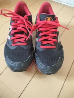 ニューバランススニーカー