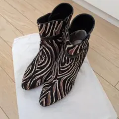 Item thumbnail for item 127406bd-c0b8-4284-9221-5c9da6ca126e