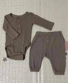 H&M リブ編みロンパースとパンツセット 60