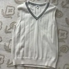 ユニクロ　ニットベスト