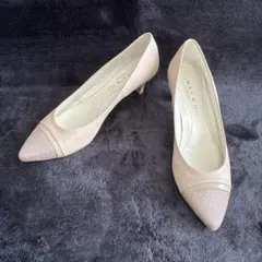 美品　MELMO パンプス ベージュ ラメ ポインテッドトゥ　2E 24㎝