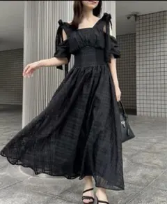 【新品タグ付き】スナイデル　snidel リボンショルダーウエストリブワンピース