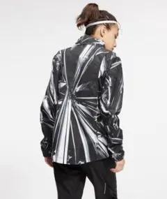 ナイキ シールド ランニング ジャケット 新品 S ジップパーカー