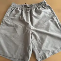 GUショートパンツ ゴムと紐付き　Ｓサイズ 新品未使用