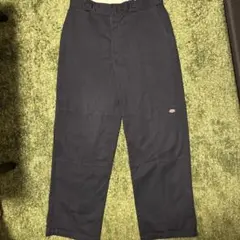 DICKIESダブルニールーズシルエット