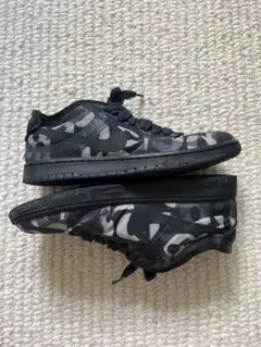 COMME des GARÇONS × NIKE DUNK LOW 27cmのサムネイル