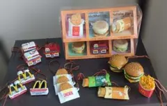 McDonald's ストラップセット ミニチュアフード　ディスプレイ用ケース付