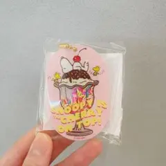 PLAZA限定　ノベルティ　スヌーピー シャカシャカアクリルキーホルダー　プラザ