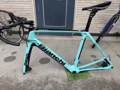 Bianchi INFINITO CV 57ロードバイクフレーム　ジャンクのサムネイル