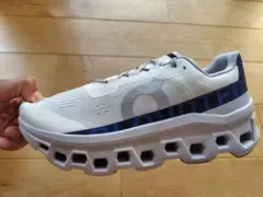 On Cloudmonster 27.5cmのサムネイル