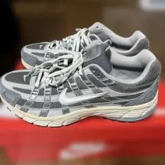 Nike P6000 グレー スニーカー