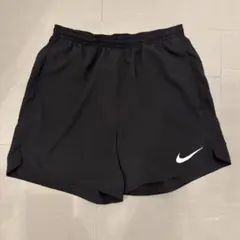 Nike DRI-FIT ブラックショートパンツ