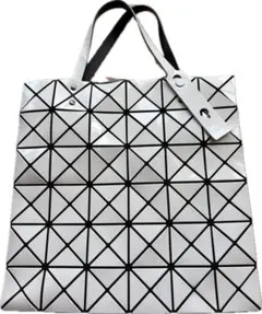 BAOBAO ISSEY MIYAKE トートバッグ ホワイト