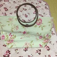 小花の可愛い　トートバックのサムネイル