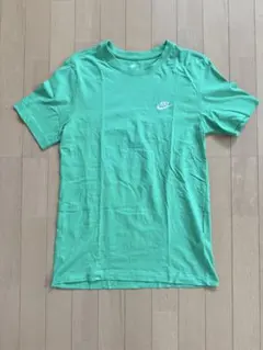 NIKEワンポイントTシャツM