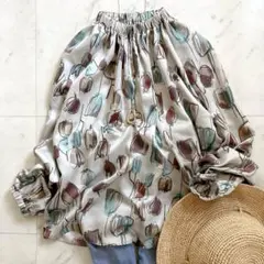 極美品　トゥモローランド　ツーリップフラワープリント ギャザーネックブラウス