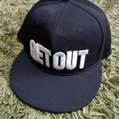 （箱入り発送）GET OUT 刺繍キャップ 黒