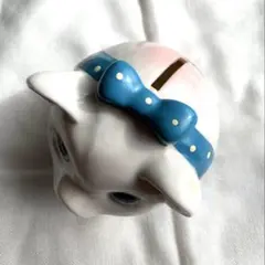 【昭和レトロ】ヴィンテージフィギュア 青リボンの可愛い豚の貯金箱 陶器製 置物②のサムネイル
